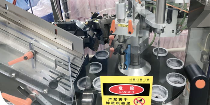 設(shè)備質(zhì)量高、精、穩(wěn)